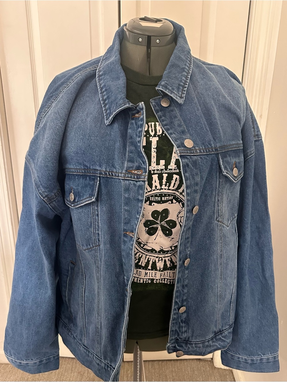 JustFab Blue Denim Shirt Jacket - Casual Trucker Style